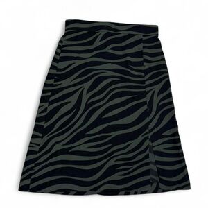 Ann Taylor Black and Green Zebra A-Line Skirt